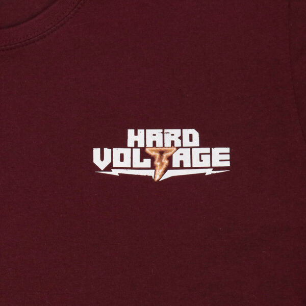 Hard Voltage t-paita burgyndy, logo edessä Hard Voltage t-paita burgyndy, logo edessä